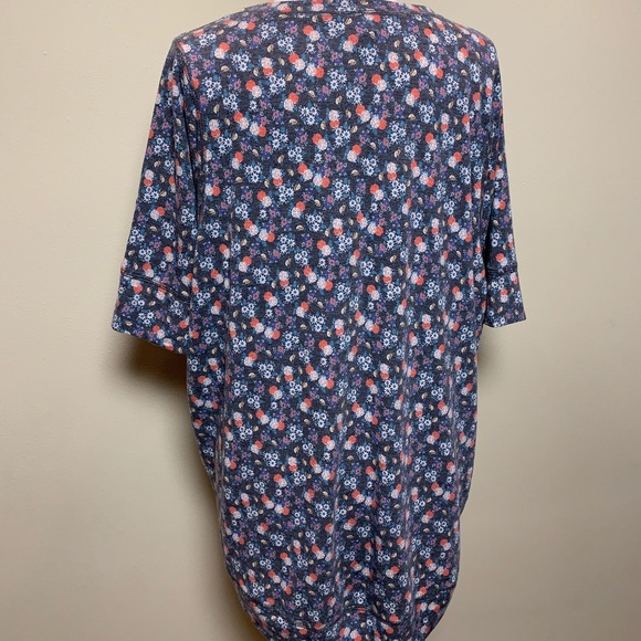 Freeloader floral dolman - Picture 2 of 4